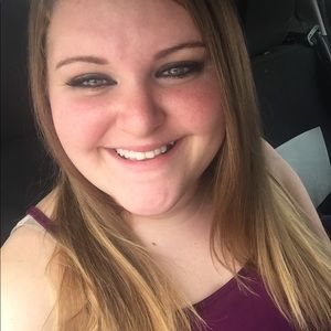 Meet your Posher, Lacey